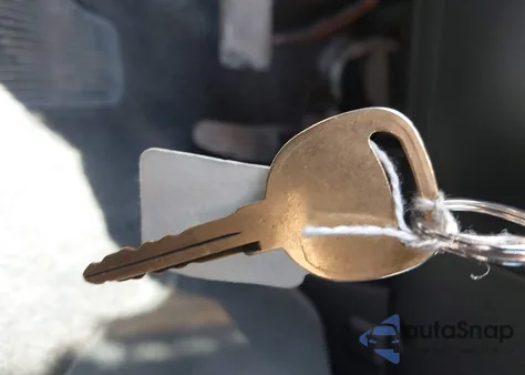 2001 Chevrolet S-10 Ls из США, поврежденный, VIN 1GCDT13W11K232319